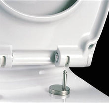 Load image into Gallery viewer, Kumfi Seat &amp; Cover White C/W Quick Release Hinges

