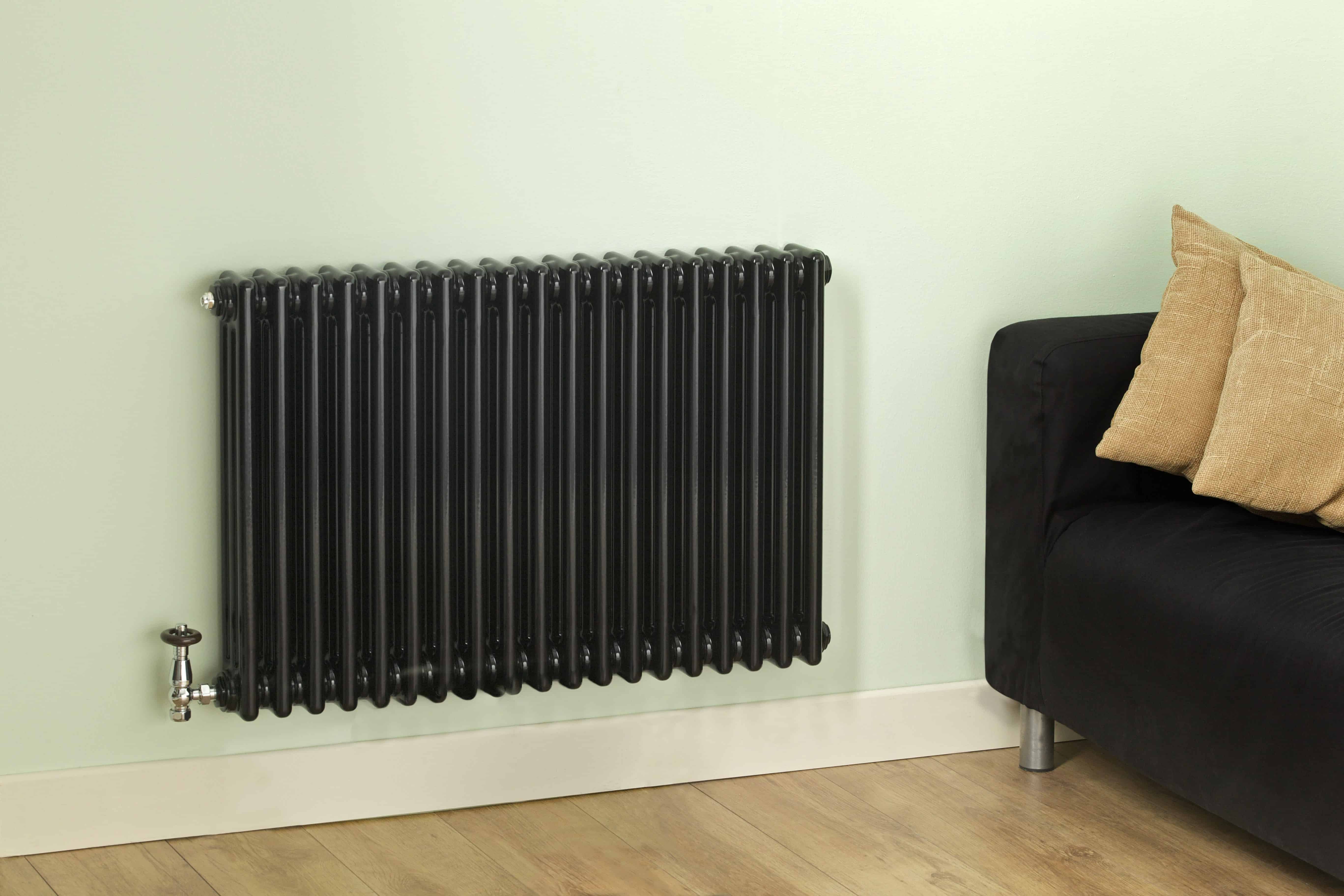 3 Side Radiator 3 Column Horizontal Radiator Black H:600mm W:1686mm – Plumb4Less
